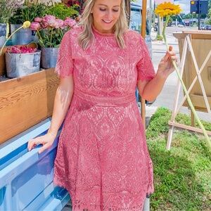 BB Dakota RSVP On The List Lace Dress – Pink Mauve 💕